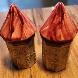 Vintage Goebel W GERMANY Turret Castle Salt/Pepper Shakers Set Of 2